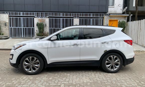 Acheter Import Voiture Hyundai Santa Fe Blanc à Douala, Littoral Cameroon Acheter Import Voiture Hyundai Santa Fe Blanc à Douala, Littoral Cameroon