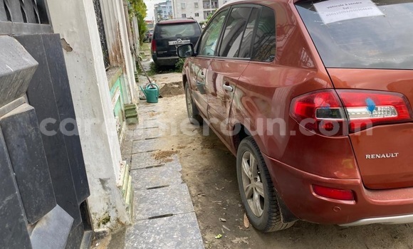 Sayi Na hannu Renault Koleos Sauran Mota in Douala a Ƙasar Kamaru Sayi Na hannu Renault Koleos Sauran Mota in Douala a Ƙasar Kamaru