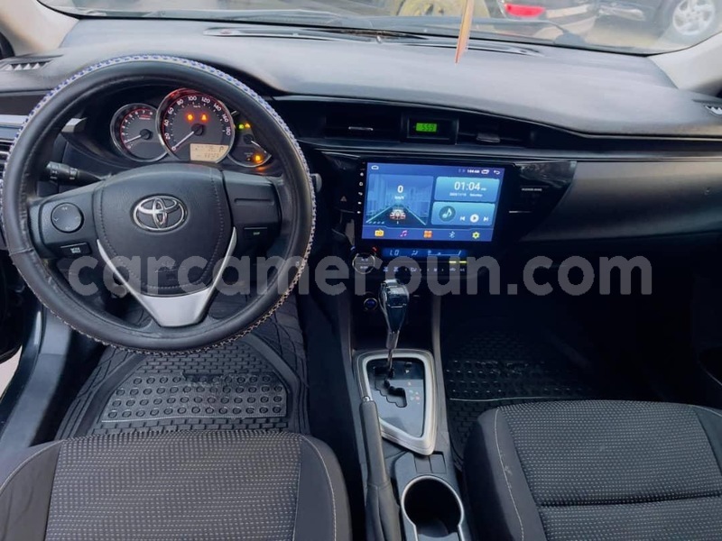 Big with watermark toyota auris littoral cameroon douala 21403