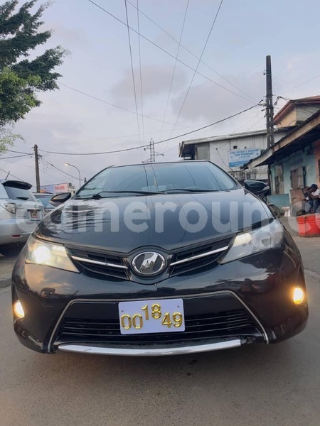 Big with watermark toyota auris littoral cameroon douala 21403