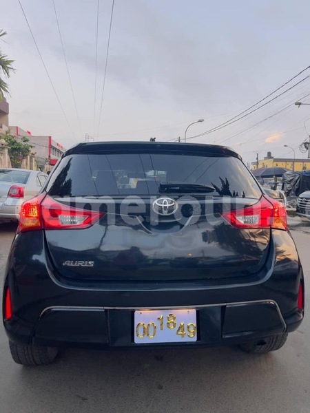 Big with watermark toyota auris littoral cameroon douala 21403