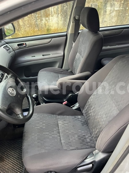 Big with watermark toyota avensis verso littoral cameroon douala 21408