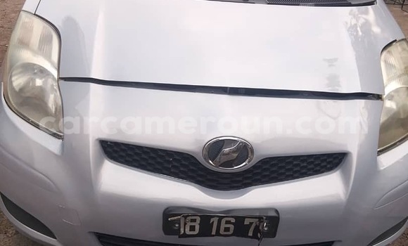 Acheter Occasion Voiture Toyota Vitz Gris à Douala, Littoral Cameroon