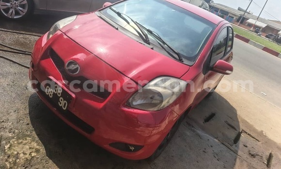 Acheter Occasion Voiture Toyota Vitz Rouge à Douala, Littoral Cameroon
