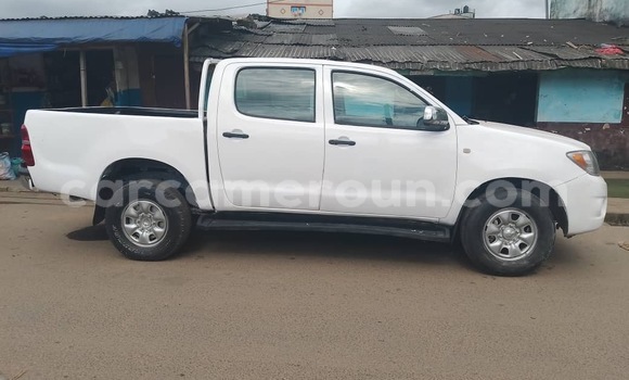 Acheter Occasion Voiture Toyota Hilux Blanc à Douala, Littoral Cameroon Acheter Occasion Voiture Toyota Hilux Blanc à Douala, Littoral Cameroon