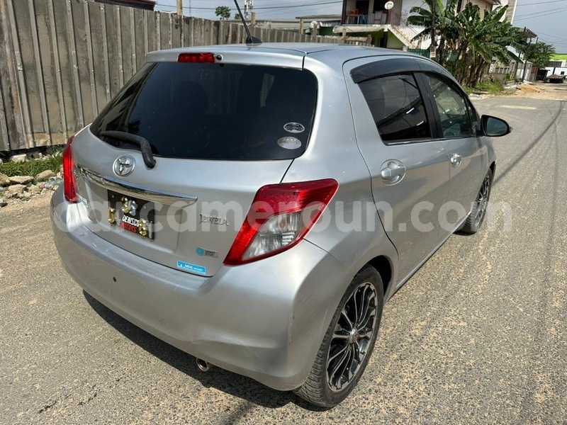 Big with watermark toyota vitz littoral cameroon douala 21418