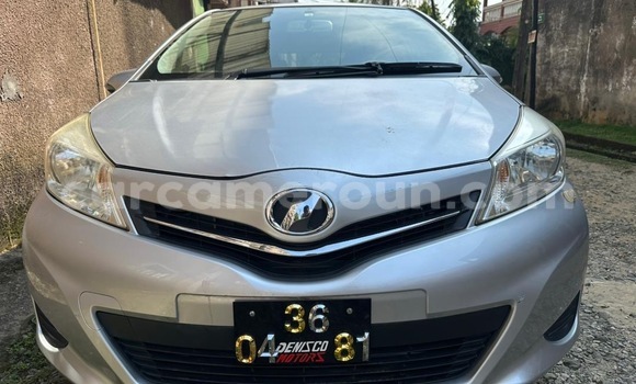 Acheter Occasion Voiture Toyota Vitz Gris à Douala, Littoral Cameroon Acheter Occasion Voiture Toyota Vitz Gris à Douala, Littoral Cameroon