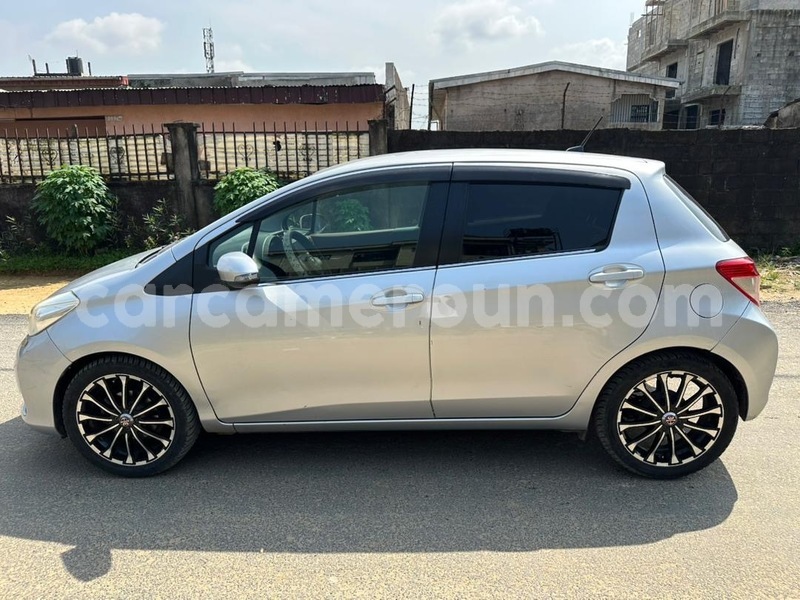 Big with watermark toyota vitz littoral cameroon douala 21418
