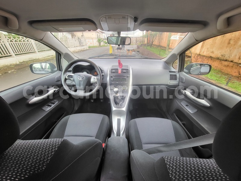 Big with watermark toyota auris central cameroon yaounde 21423