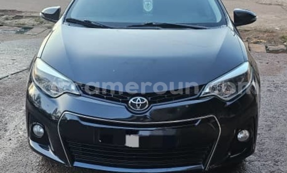Sayi Na hannu Toyota Corolla Black Mota in Yaounde a Babban Kamaru Sayi Na hannu Toyota Corolla Black Mota in Yaounde a Babban Kamaru
