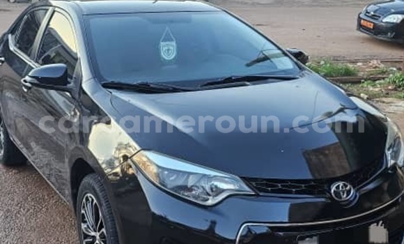 Sayi Na hannu Toyota Corolla Black Mota in Yaounde a Babban Kamaru Sayi Na hannu Toyota Corolla Black Mota in Yaounde a Babban Kamaru
