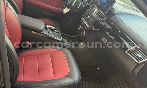 Sayi Na hannu Mercedes‒Benz AMG GLE Black Mota in Douala a Ƙasar Kamaru Sayi Na hannu Mercedes‒Benz AMG GLE Black Mota in Douala a Ƙasar Kamaru