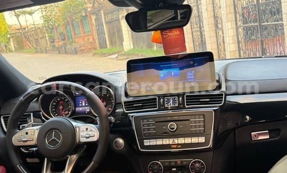 Sayi Na hannu Mercedes‒Benz AMG GLE Black Mota in Douala a Ƙasar Kamaru Sayi Na hannu Mercedes‒Benz AMG GLE Black Mota in Douala a Ƙasar Kamaru