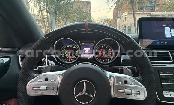 Sayi Na hannu Mercedes‒Benz AMG GLE Black Mota in Douala a Ƙasar Kamaru Sayi Na hannu Mercedes‒Benz AMG GLE Black Mota in Douala a Ƙasar Kamaru