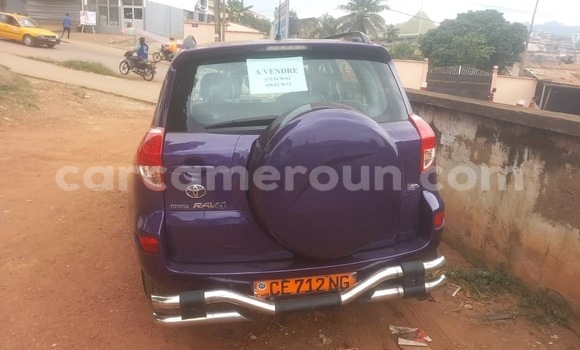 Sayi Na hannu Toyota RAV4 Sauran Mota in Yaounde a Babban Kamaru Sayi Na hannu Toyota RAV4 Sauran Mota in Yaounde a Babban Kamaru