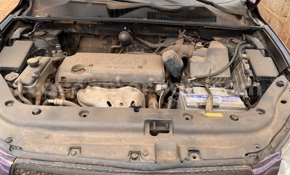 Sayi Na hannu Toyota RAV4 Sauran Mota in Yaounde a Babban Kamaru Sayi Na hannu Toyota RAV4 Sauran Mota in Yaounde a Babban Kamaru