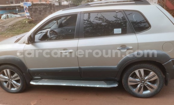 Sayi Na hannu Hyundai Tucson M Mota in Yaounde a Babban Kamaru Sayi Na hannu Hyundai Tucson M Mota in Yaounde a Babban Kamaru