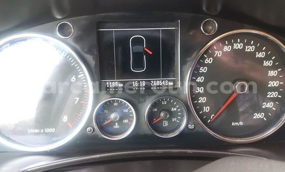 Acheter Occasion Voiture Volkswagen Touareg Bleu à Yaoundé, Central Cameroon Acheter Occasion Voiture Volkswagen Touareg Bleu à Yaoundé, Central Cameroon