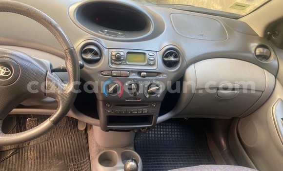 Acheter Occasion Voiture Toyota Yaris Bleu à Douala, Littoral Cameroon Acheter Occasion Voiture Toyota Yaris Bleu à Douala, Littoral Cameroon