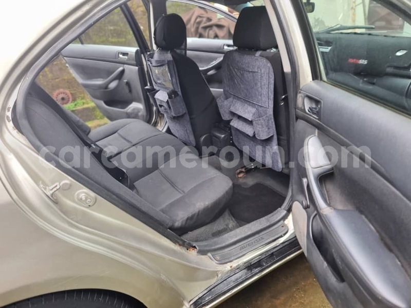 Big with watermark toyota avensis littoral cameroon douala 21438