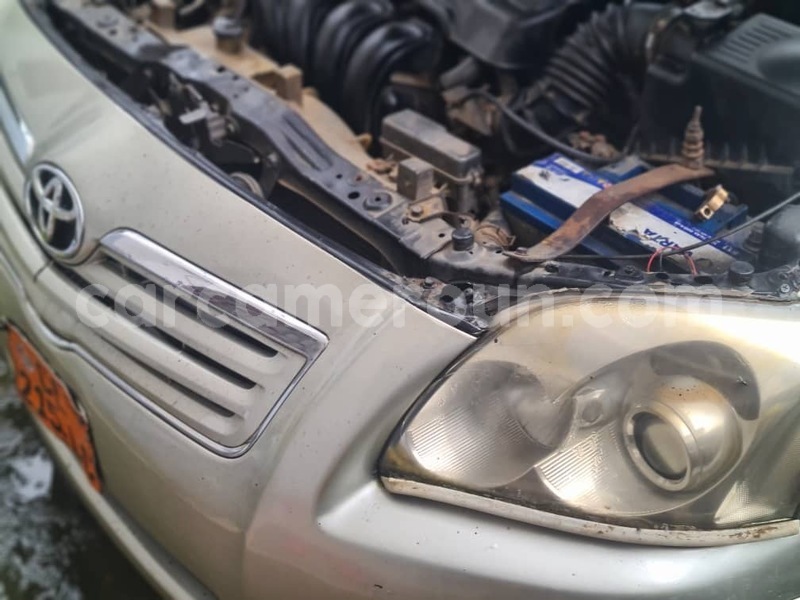 Big with watermark toyota avensis littoral cameroon douala 21438