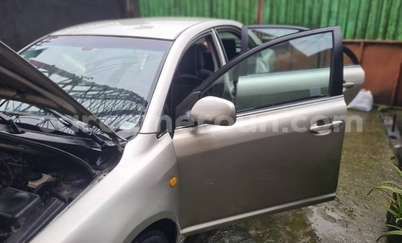 Acheter Occasion Voiture Toyota Avensis Gris à Douala, Littoral Cameroon Acheter Occasion Voiture Toyota Avensis Gris à Douala, Littoral Cameroon