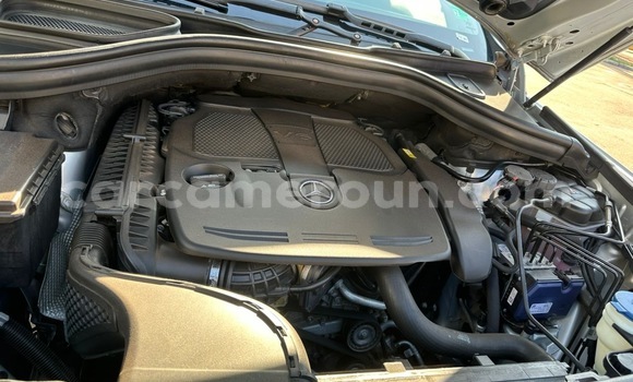 Acheter Neuf Voiture Mercedes‒Benz ML–Class Gris à Yaoundé, Central Cameroon Acheter Neuf Voiture Mercedes‒Benz ML–Class Gris à Yaoundé, Central Cameroon