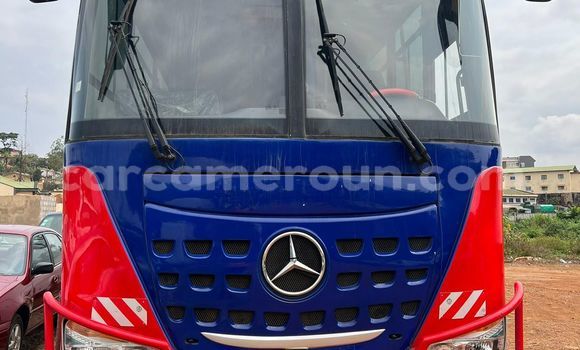 Acheter Occasion Voiture Mercedes Viano Bleu à Yaoundé, Central Cameroon Acheter Occasion Voiture Mercedes Viano Bleu à Yaoundé, Central Cameroon