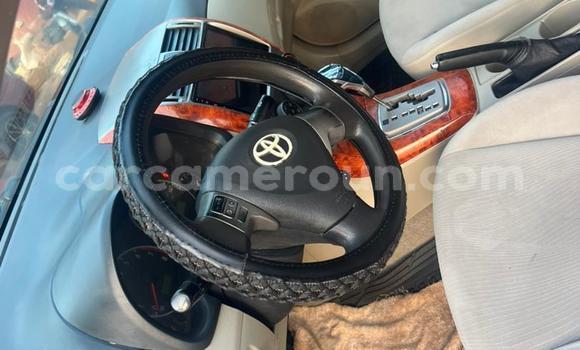 Sayi Na hannu Toyota Corolla Black Mota in Yaounde a Babban Kamaru Sayi Na hannu Toyota Corolla Black Mota in Yaounde a Babban Kamaru