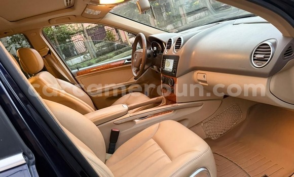 Acheter Import Voiture Mercedes‒Benz ML–Class Noir à Douala, Littoral Cameroon Acheter Import Voiture Mercedes‒Benz ML–Class Noir à Douala, Littoral Cameroon