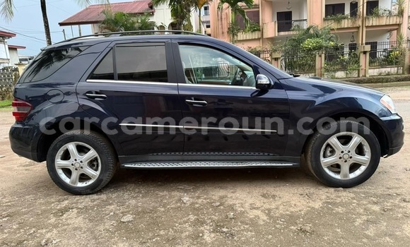Acheter Import Voiture Mercedes‒Benz ML–Class Noir à Douala, Littoral Cameroon Acheter Import Voiture Mercedes‒Benz ML–Class Noir à Douala, Littoral Cameroon