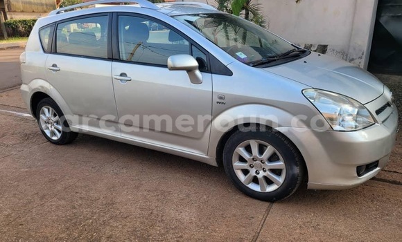 Acheter Occasion Voiture Toyota Corolla Gris à Yaoundé, Central Cameroon Acheter Occasion Voiture Toyota Corolla Gris à Yaoundé, Central Cameroon