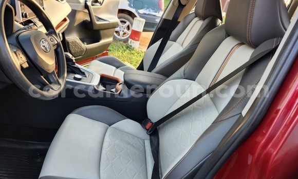 Acheter Occasion Voiture Toyota RAV4 Rouge à Yaoundé, Central Cameroon Acheter Occasion Voiture Toyota RAV4 Rouge à Yaoundé, Central Cameroon
