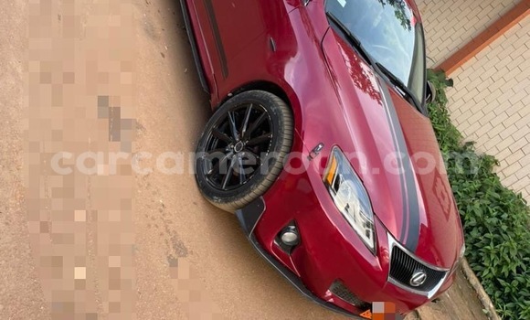 Acheter Occasion Voiture Lexus IS Rouge à Yaoundé, Central Cameroon Acheter Occasion Voiture Lexus IS Rouge à Yaoundé, Central Cameroon