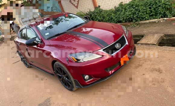 Acheter Occasion Voiture Lexus IS Rouge à Yaoundé, Central Cameroon Acheter Occasion Voiture Lexus IS Rouge à Yaoundé, Central Cameroon