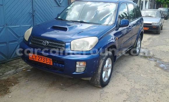 Sayi Na hannu Toyota RAV4 Blue Mota in Douala a Ƙasar Kamaru Sayi Na hannu Toyota RAV4 Blue Mota in Douala a Ƙasar Kamaru