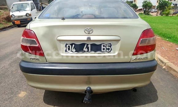 Buy Used Toyota Avensis Green Car in Yaounde in Central Cameroon Buy Used Toyota Avensis Green Car in Yaounde in Central Cameroon