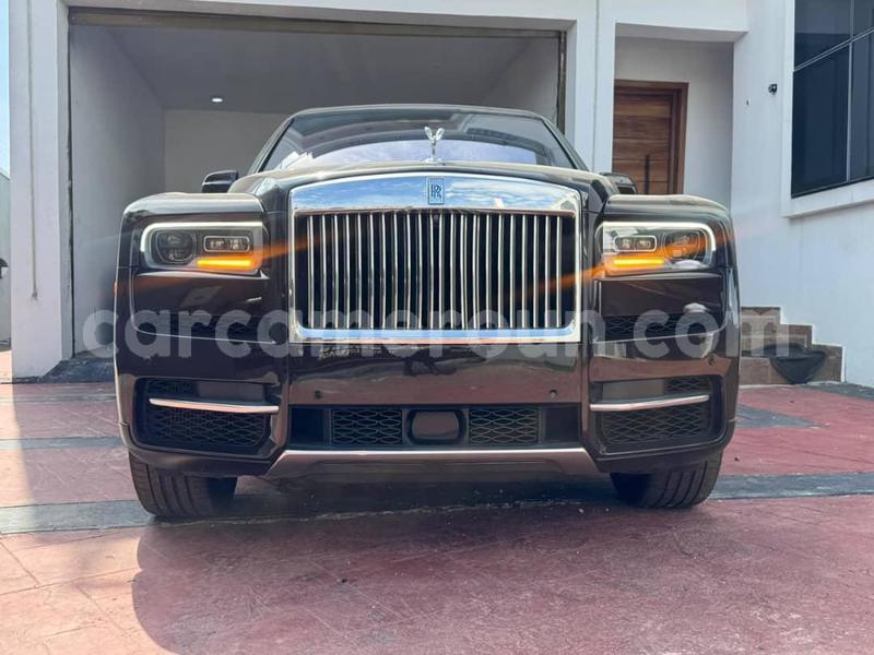 Big with watermark rolls royce phantom central cameroon yaounde 21470