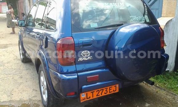 Sayi Na hannu Toyota RAV4 Blue Mota in Douala a Ƙasar Kamaru Sayi Na hannu Toyota RAV4 Blue Mota in Douala a Ƙasar Kamaru