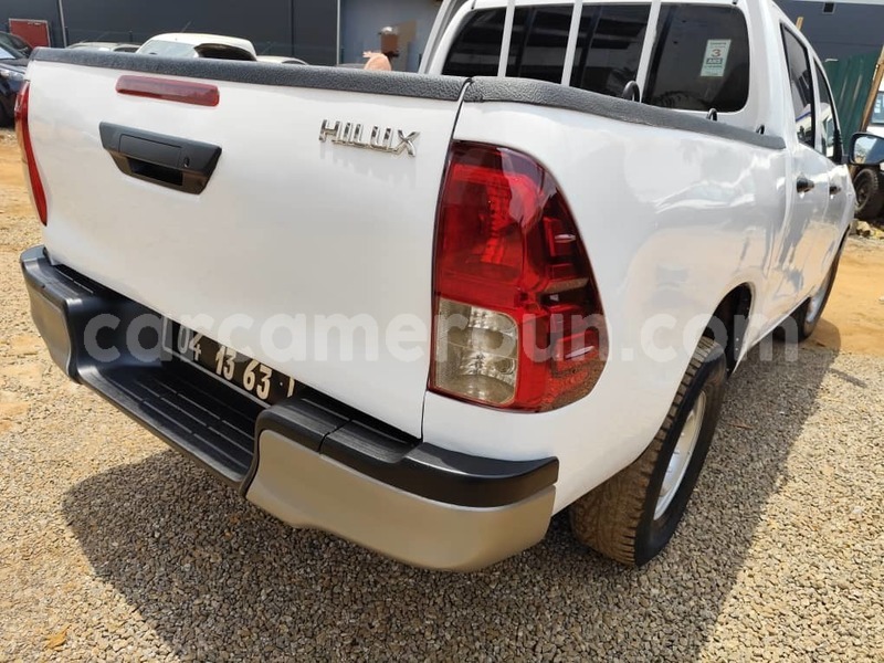 Big with watermark toyota hilux central cameroon yaounde 21475