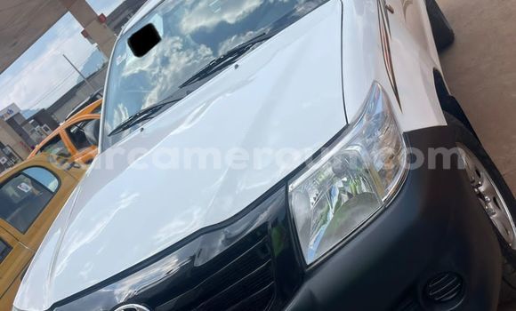 Acheter Occasion Voiture Toyota Hiluxe VIGO Blanc à Yaoundé, Central Cameroon