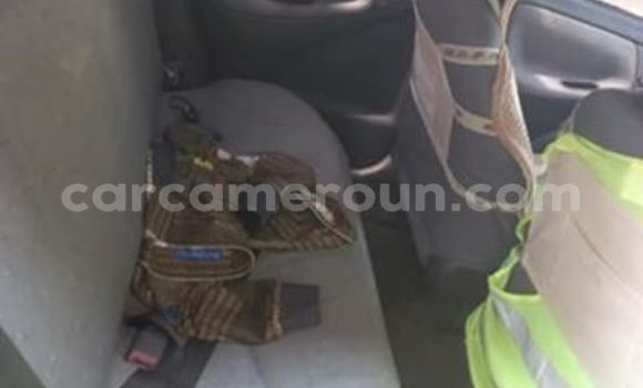 Sayi Na hannu Toyota Yaris Sauran Mota in Yaounde a Babban Kamaru Sayi Na hannu Toyota Yaris Sauran Mota in Yaounde a Babban Kamaru