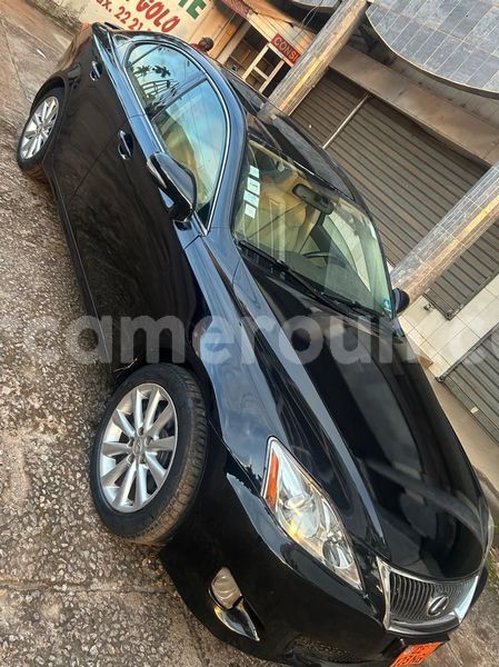 Big with watermark lexus is 300 central cameroon yaounde 21510