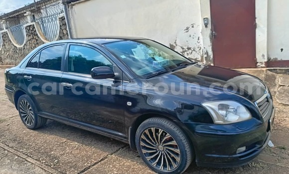 Sayi Na hannu Toyota Avensis Black Mota in Yaounde a Babban Kamaru
