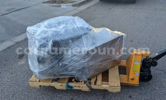 Acheter Mercedes-Benz E-Class, à Yaoundé, Central Cameroon Acheter Mercedes-Benz E-Class, à Yaoundé, Central Cameroon