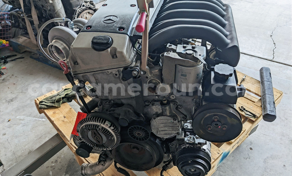 Acheter Mercedes-Benz E-Class, à Yaoundé, Central Cameroon Acheter Mercedes-Benz E-Class, à Yaoundé, Central Cameroon