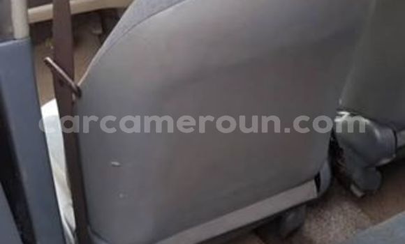 Sayi Na hannu Toyota Yaris Sauran Mota in Yaounde a Babban Kamaru Sayi Na hannu Toyota Yaris Sauran Mota in Yaounde a Babban Kamaru