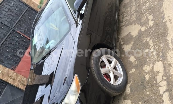 Sayi Na hannu Toyota Camry Black Mota in Yaounde a Babban Kamaru