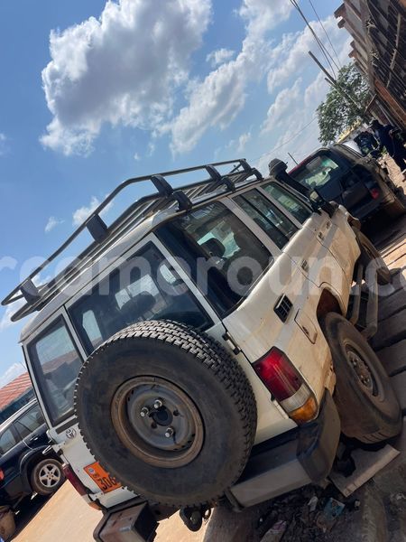 Big with watermark toyota land cruiser central cameroon yaounde 21530