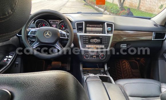 Acheter Import Voiture Mercedes‒Benz ML–Class Noir à Douala, Littoral Cameroon Acheter Import Voiture Mercedes‒Benz ML–Class Noir à Douala, Littoral Cameroon